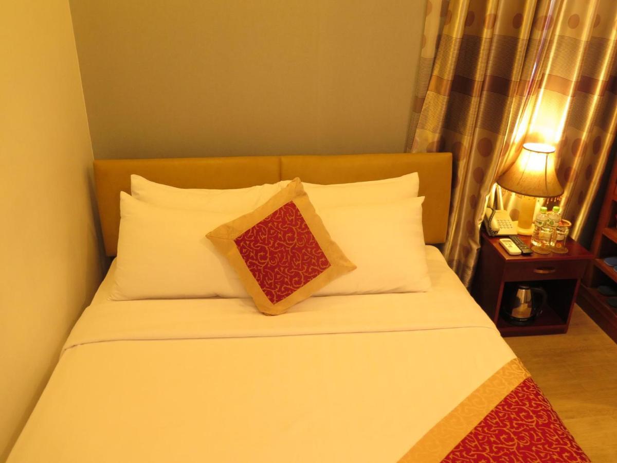 Sunflowers Hotel Airport Ho Chi Minh City Exterior photo