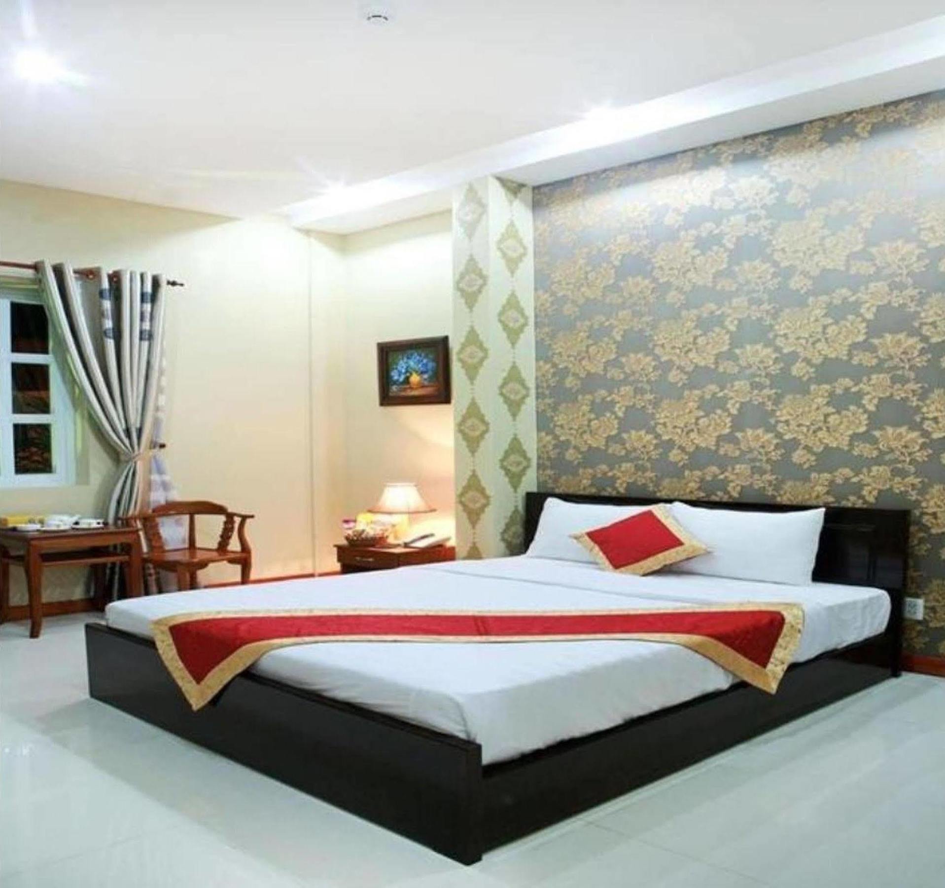 Sunflowers Hotel Airport Ho Chi Minh City Exterior photo