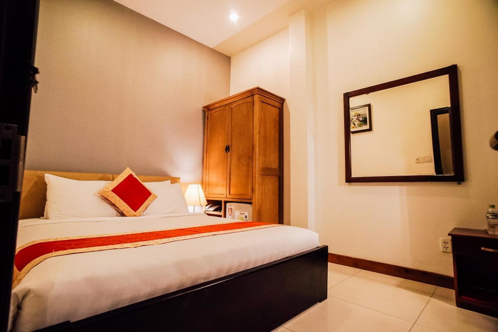 Sunflowers Hotel Airport Ho Chi Minh City Exterior photo